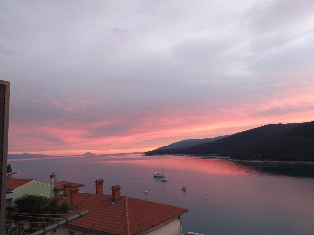 Apartment Noemi With A Direct Beach View Rabac Luaran gambar